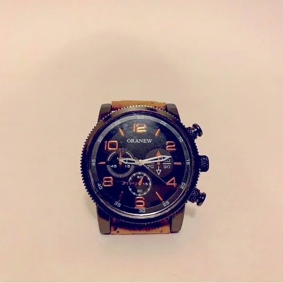 Men’s Watch - Picture 2 of 6